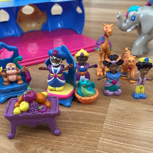 Aladdin and Princess Jasmine Play Set - Picture 14 of 16
